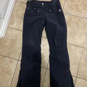 Women’s Descente snow pants.